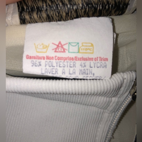 πΉ-White zip up front skirt- - Picture 7 of 9